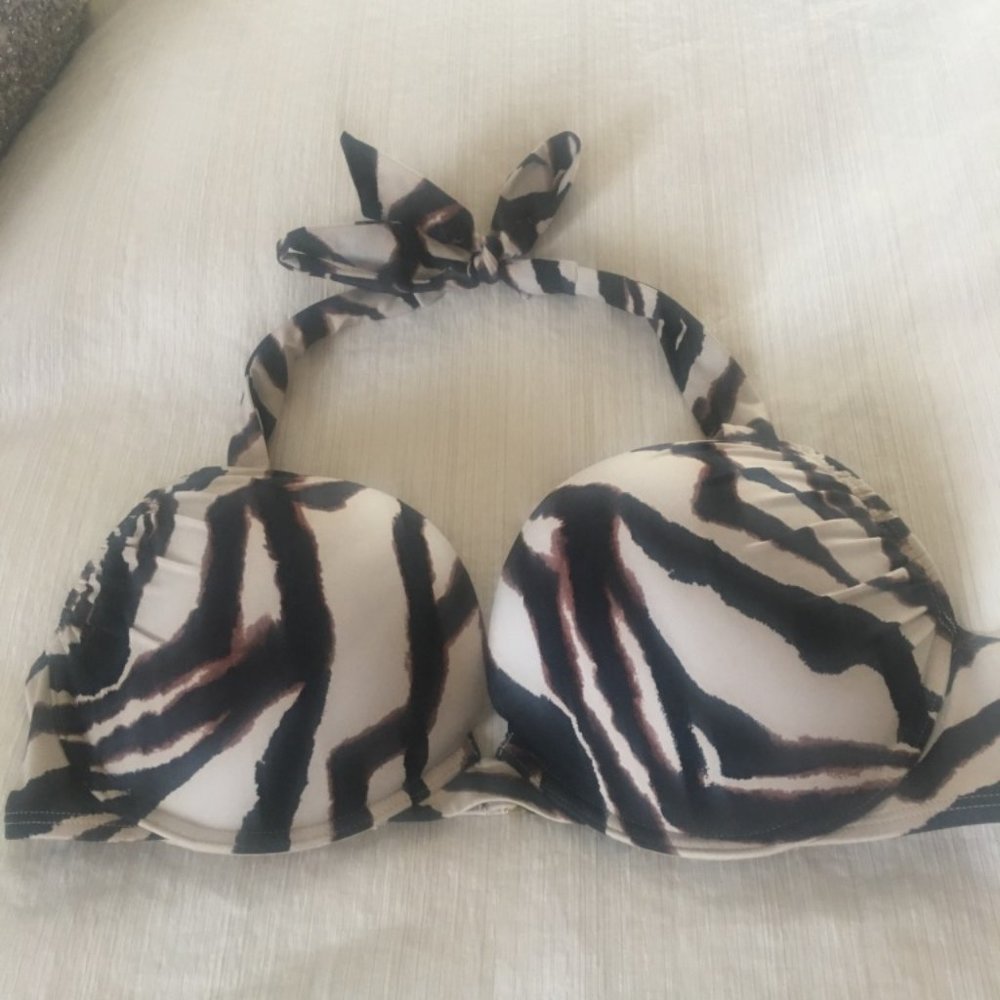 Swimsuit top